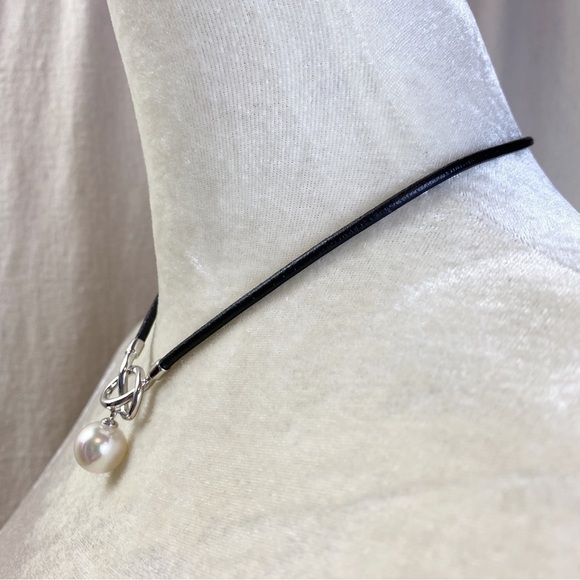 Majorica Pearl Sterling Knot Leather Necklace - Picture 2 of 11